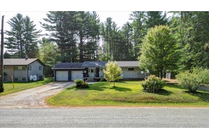 Gorgeous Bungalow with DETACHED, HEATED SHOP on.