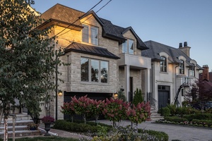 Stunning 4 1 bed, 5 bath custom home nestled on a quiet street in one of East Yorks most desirable pockets, with Taylor Creek Park just steps away.
