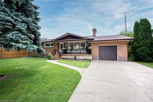 UTILITIES INCLUDED ! This beautifully refreshed and renovated 2 BEDROOM, 1 BATHROOM BASEMENT UNIT offers immediate possession.