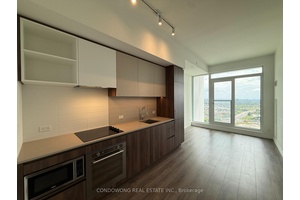 Luxury 1 Bedroom Den with 2 Bath At The Stunning Transit City Tower In A Prime Location In Vaughan Metropolitan Centre.