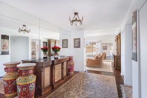 Carnegie Hill 2BR sunny amp ; views Luxuriate in brilliant sunshine and views for miles in this bright, high floor, split two bedroom residence in the heart of the Upper ...