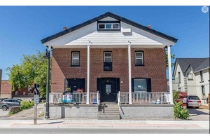 Modern designed 2 bedrooms' apartment unit101 is bright, spacious and clean.