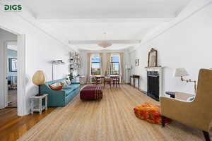 Never turn your lights on in this generously proportioned high floor 2br 2ba home featuring fabulous views, split bedrooms, incredible closet space, high ceilings and an in unit washer dryer ...