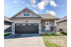 Stunning Bungalow in Golf Estates The Logan Model.