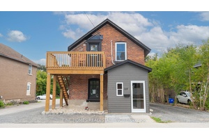 For Lease ! Stunning, fully renovated 2 bedroom unit at 119 Albert St S in the heart of Orillia.