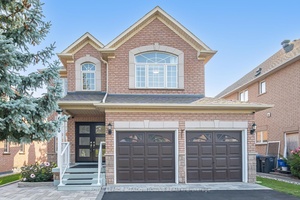 Stunning 4 Bedroom Detached 2 Storey With Professionally Finished Basement on Sought After Street In Meadowvale Village, Open Concept Main Floor, Bright and Inviting, Cozy Living Rm, Formal Dining Rm, ...