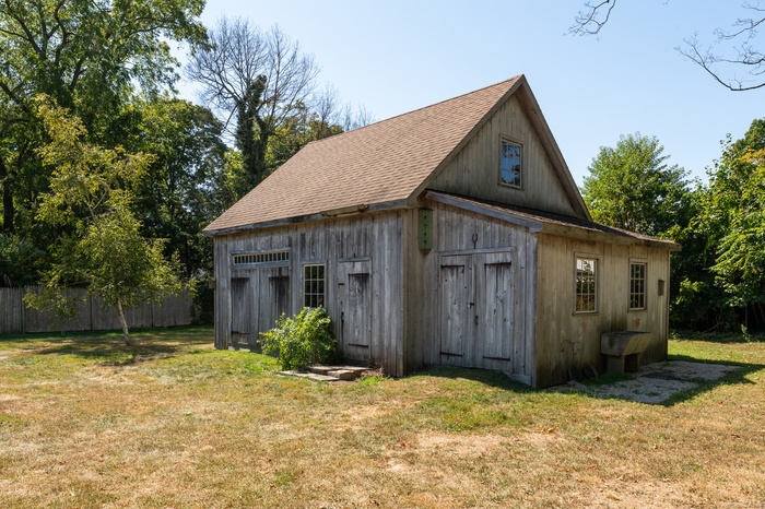 Barn