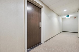 Welcome to this bright and stylish 2 bedroom, 2 bathroom condo offering comfort, convenience, and an unbeatable lifestyle.