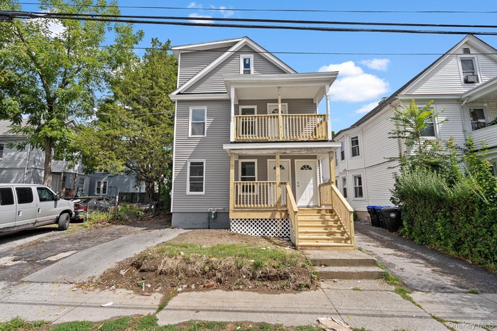 View of front facade featuring covered porch