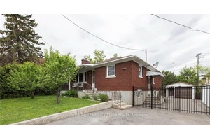 Welcome to this beautifully updated 3 bedroom, 1 bathroom upper unit.