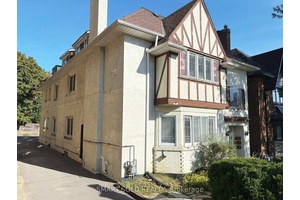 Beautiful 3 bedroom 2 bathroom with 2 living room with private Entrance at the main floor.