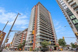 Incredible 2 bedroom apartment in the Byward Market with an amazing view of the Peace Tower, coveted underground parking and a storage locker !