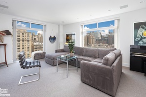 Glorious Light and Views Perfectly positioned on the 12th floor of 37 Riverside Drive at 76th Street with stunning river and open city views from every window this newly renovated ...