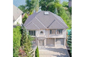 Backing Onto Lake Wilcox w South Exposure, This Custom built Detached House in Richmond Hill, Large Lot 49.