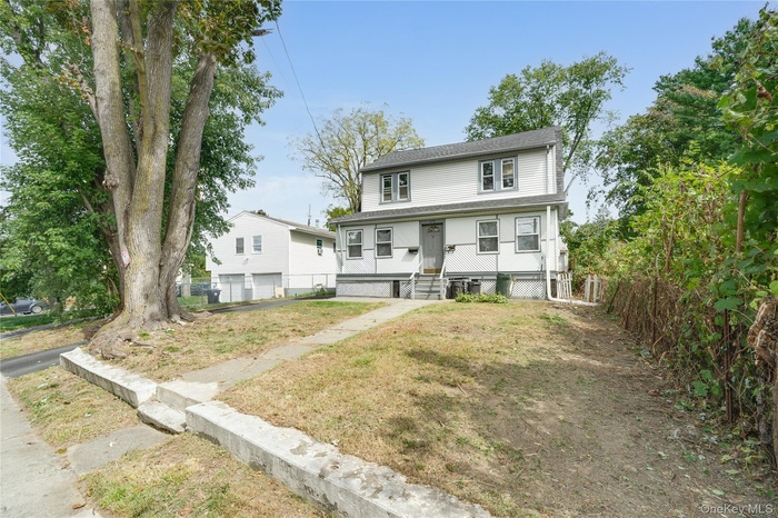 View of front of house with an attached garage