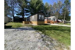 For sale at Shamrock Bay Resort, a stunning 2023 Northlander Waverly awaits its new owner !
