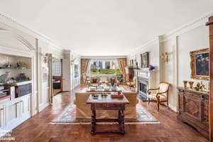 ICONIC FIFTH AVE HOME OVERLOOKING CENTRAL PARK NEW TO MARKET !