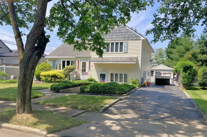 Split Level - 3 Bedrooms, 2.5 Baths, Garage & Basement!