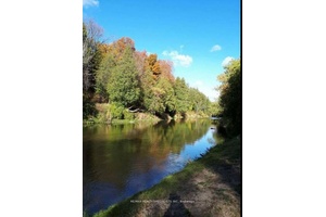 Welcome to 11 Talsi Rd ! As seen in the CBC Gem series Something Undone, this fully furnished 3 bedroom, 1 bathroom Viceroy Cedar Cottage offers the ultimate riverfront retreat ...