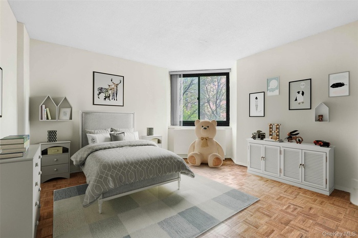 Kid's Bedroom Virtual Staging