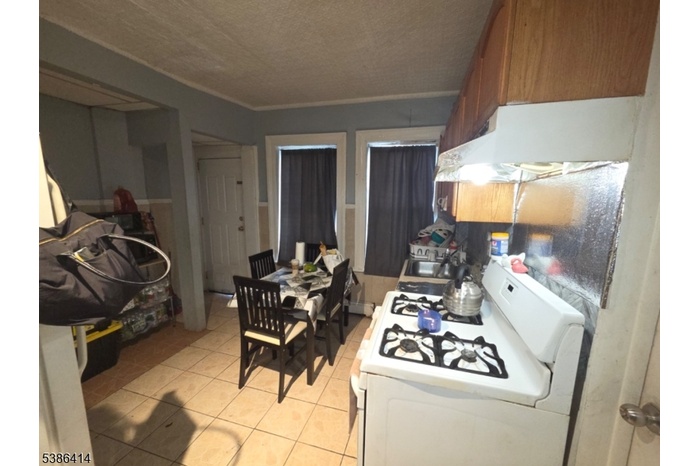 1st Unit Kitchen