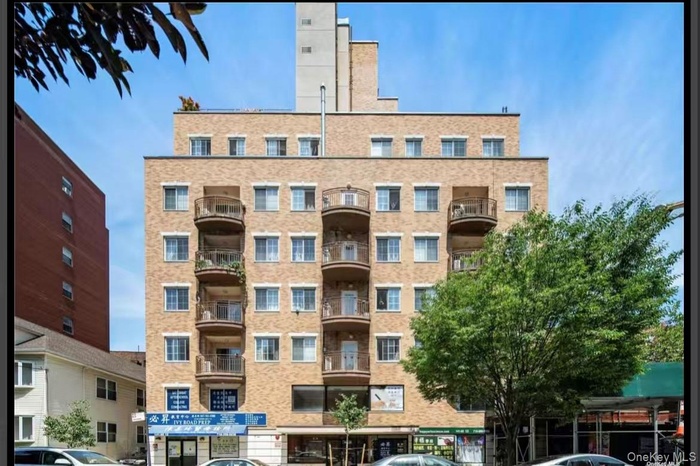 View of apartment building / complex