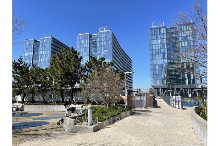 Surrounding community featuring a city view