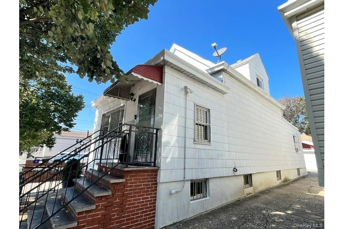 View of property exterior