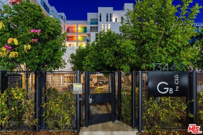 G8 Gate