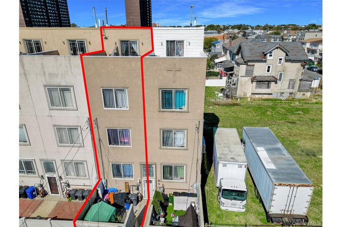 View of building exterior featuring a residential view