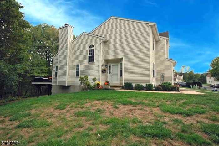 Backs To Wooded Area