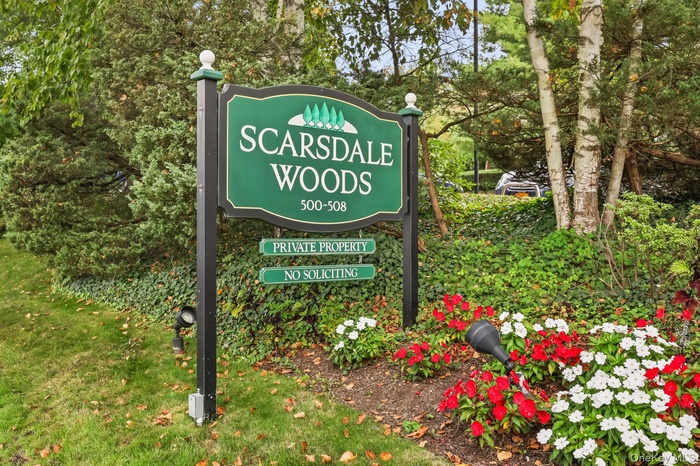 Welcome to Scarsdale Woods in Edgemont!