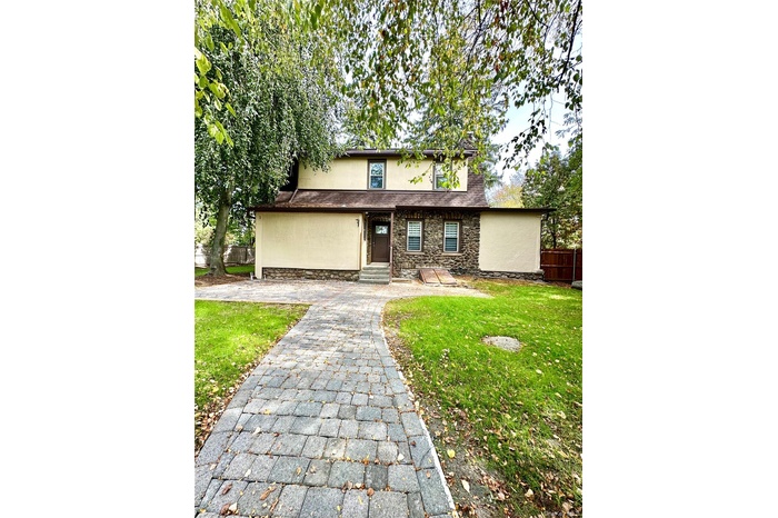 Back entrance to the first floor Living Space