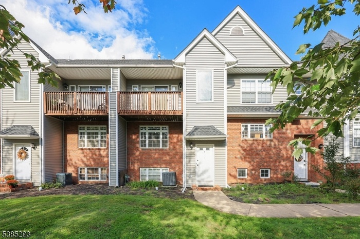 3 Cottage Court front