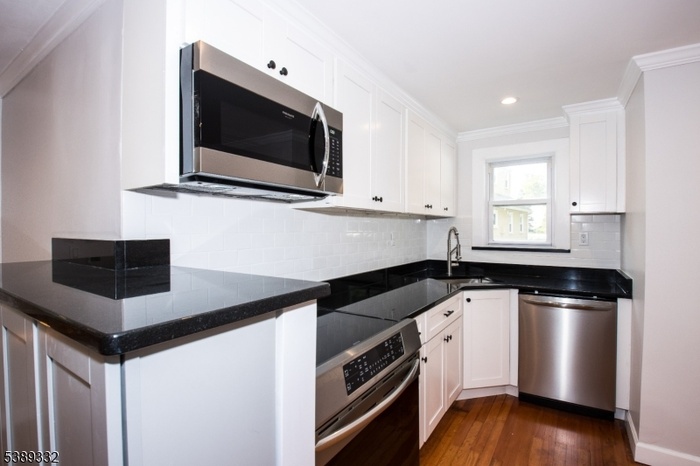 1st fl kitchen