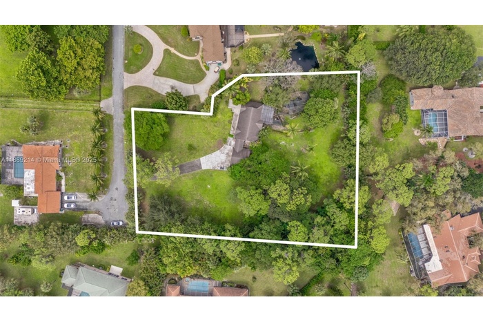 1.5 Acres on cul de sac.  Build your dream home.
