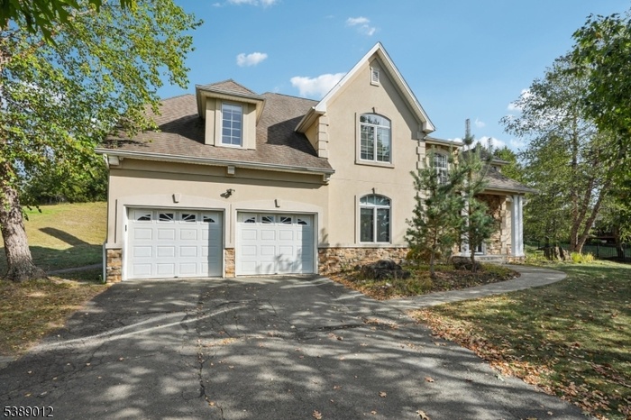 2-Car Attached Garage