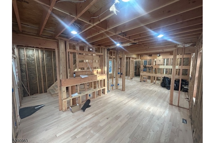 1st floor with Hdwd Floors