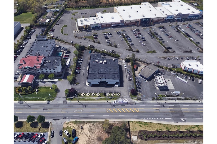 Aerial view of property and surrounding area