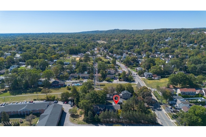 CENTRALLY LOCATED!