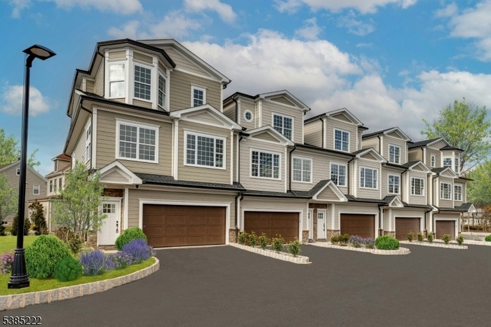 GREAT CURB APPEAL