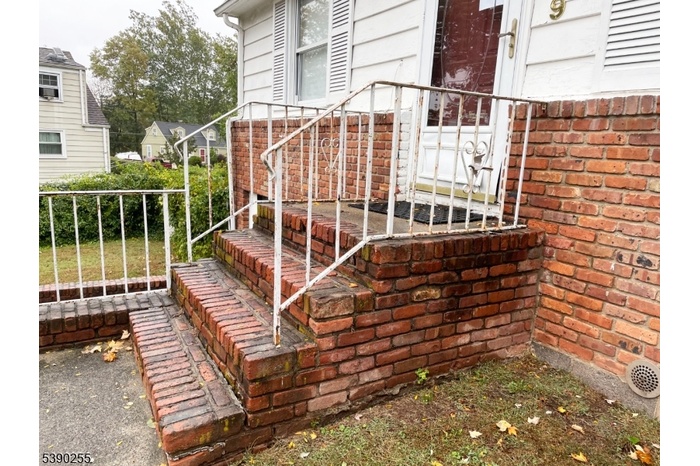 brick stoop entry