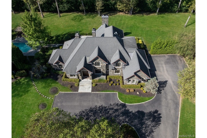 Aerial view of property and surrounding area