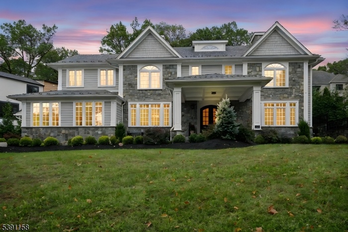 Spectacular New Construction