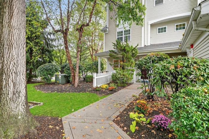 Welcome to 111 Viewpoint Terrace.