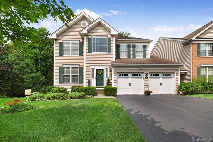 Front Exterior of 181 Stony Brook in Van Wyck Glen