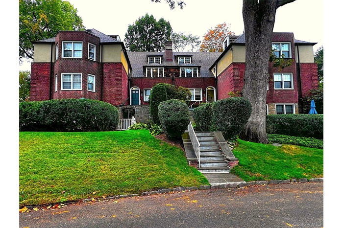 Welcome to 5 Campus Place