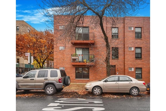 Welcome to 190 West 239th Street in the heart of the Kingsbridge section of the Bronx!