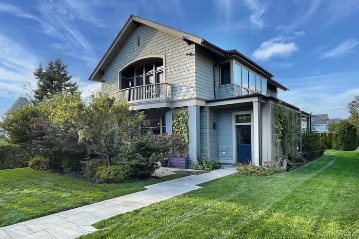 10 Sherman Avenue - south elevation