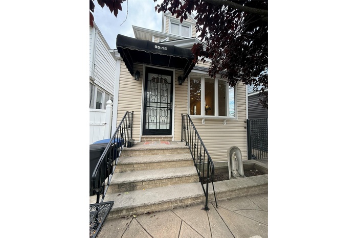 Entrance to property